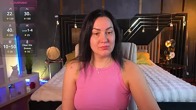 Snapshot of VelvetLuck chatting on 03-25-26, 06:52 VelvetLuck online show from 03-25-26, 06:52