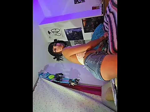 Snapshot of Lila_bratzz chatting on 11-05-25, 05:51 Lila bratzz online show from 11-05-25, 05:51