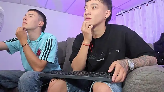 Aleck Boy online show from 02-07-26, 08:01