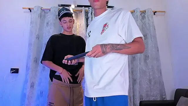 Snapshot of stiven_24cm chatting on 02-25-26, 06:45 stiven 24cm online show from 02-25-26, 06:45