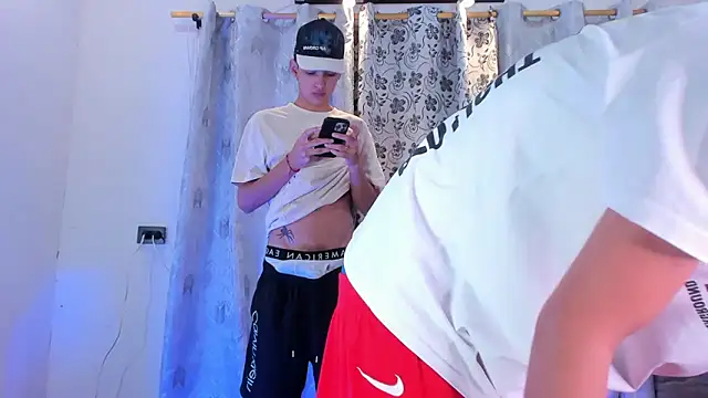 Snapshot of stiven_24cm chatting on 02-28-26, 02:12 stiven 24cm online show from 02-28-26, 02:12