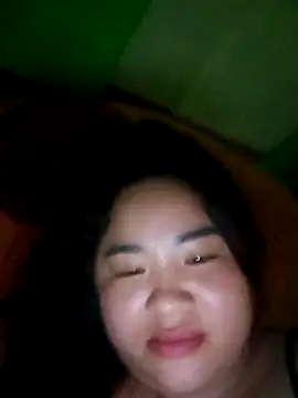 Bee-bgolden online show from 02-07-26, 05:33