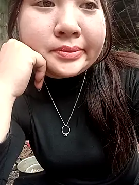 Bee-bgolden online show from 02-08-26, 03:43