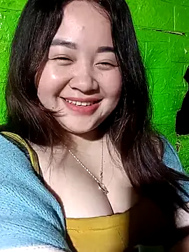 Bee-bgolden online show from 02-08-26, 03:48