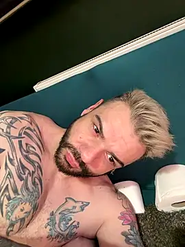 Snapshot of Dvpop chatting on 11-05-25, 03:39 Dvpop online show from 11-05-25, 03:39