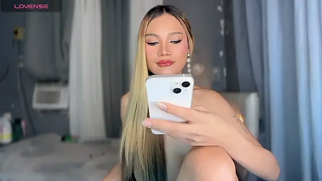 Tsfoxyangelx online show from 07-21-26, 08:11