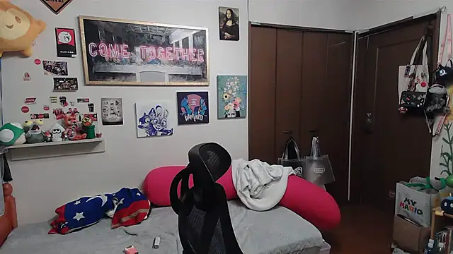 Snapshot of ippei0001 chatting on 03-28-26, 12:16 ippei0001 online show from 03-28-26, 12:16