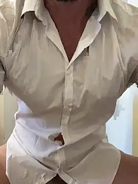 Snapshot of hommedure75 chatting on 11-04-25, 11:31 hommedure75 online show from 11-04-25, 11:31