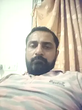 Snapshot of RubyEntity chatting on 11-06-25, 04:41 RubyEntity online show from 11-06-25, 04:41