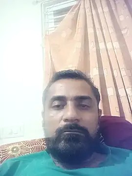 Snapshot of RubyEntity chatting on 11-11-25, 07:03 RubyEntity online show from 11-11-25, 07:03