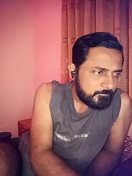 Snapshot of RubyEntity chatting on 11-15-25, 02:57 RubyEntity online show from 11-15-25, 02:57