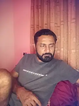 Snapshot of RubyEntity chatting on 11-16-25, 06:24 RubyEntity online show from 11-16-25, 06:24