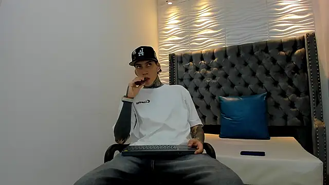 DANTE ARMSTRONG online show from 01-09-26, 03:42