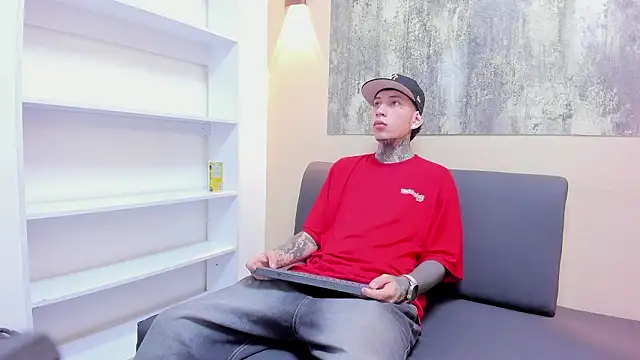 DANTE ARMSTRONG online show from 02-04-26, 04:07