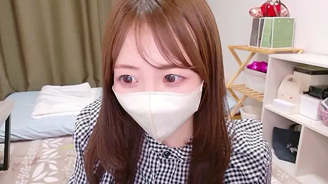 Snapshot of -aotan- chatting on 05-06-26, 03:17 -aotan- online show from 05-06-26, 03:17