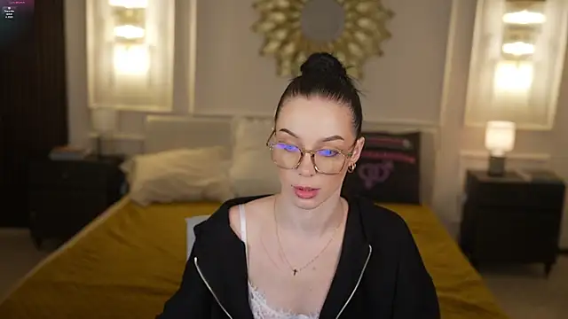 Snapshot of Rita_Moon054 chatting on 03-23-26, 11:47 Rita Moon054 online show from 03-23-26, 11:47