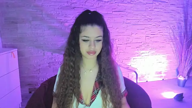 BellaNoir  online show from 02-05-26, 05:45