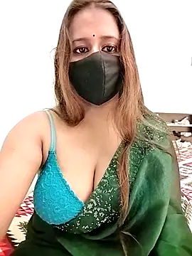 Snapshot of LoveLy-Soneya chatting on 11-13-25, 04:06 LoveLy-Soneya online show from 11-13-25, 04:06