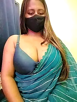 Snapshot of LoveLy-Soneya chatting on 03-09-26, 12:09 LoveLy-Soneya online show from 03-09-26, 12:09