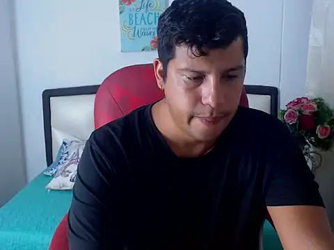 Snapshot of Justin_Berry_ chatting on 11-08-25, 01:28 Justin Berry online show from 11-08-25, 01:28