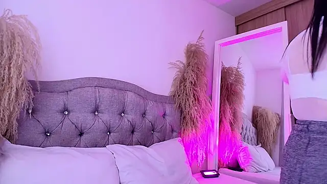 Snapshot of annie__20 chatting on 03-26-26, 05:07 annie 20 online show from 03-26-26, 05:07