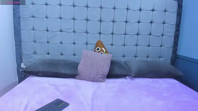 Maddy Blaze online show from 11-05-25, 01:49