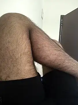 Snapshot of Akhiii-69 chatting on 11-10-25, 11:20 Akhiii-69 online show from 11-10-25, 11:20