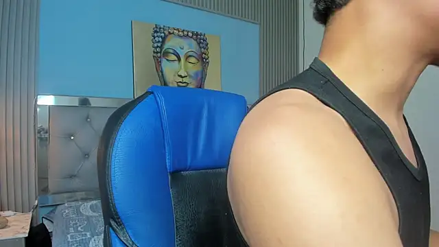 Snapshot of Liams18 chatting on 11-26-25, 02:12 Liams18 online show from 11-26-25, 02:12