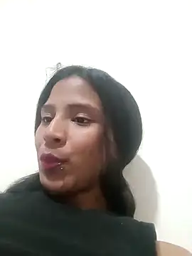 Snapshot of Stephanie1319 chatting on 11-13-25, 10:30 Stephanie1319 online show from 11-13-25, 10:30