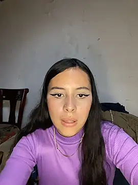 latinnheatxx online show from 11-14-25, 08:29