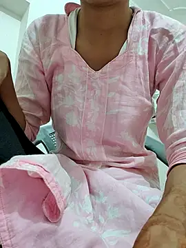 Snapshot of Isha_kumari_69 chatting on 03-06-26, 03:52 Isha kumari 69 online show from 03-06-26, 03:52