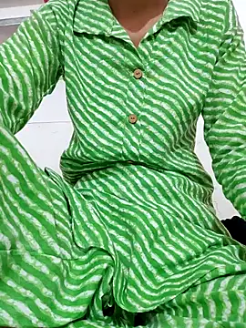 Snapshot of Isha_kumari_69 chatting on 03-17-26, 04:06 Isha kumari 69 online show from 03-17-26, 04:06