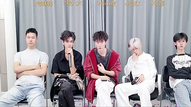 Snapshot of QYBOYS-222 chatting on 11-05-25, 06:02 QYBOYS-222 online show from 11-05-25, 06:02