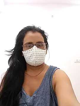 Snapshot of sanjana077 chatting on 04-21-26, 07:25 sanjana077 online show from 04-21-26, 07:25