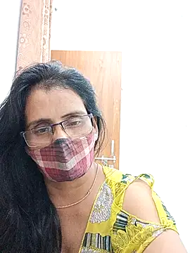 Snapshot of sanjana077 chatting on 04-25-26, 01:41 sanjana077 online show from 04-25-26, 01:41