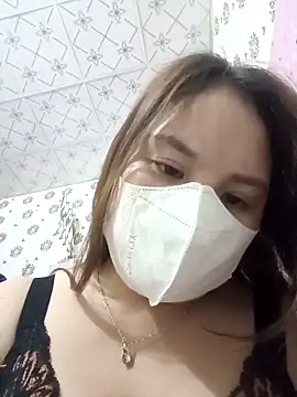 linh-xinh18 online show from 11-11-25, 06:13