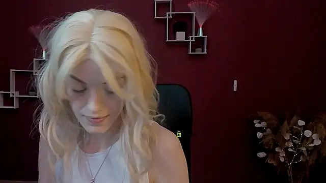 mia starrr  online show from 03-13-26, 07:42