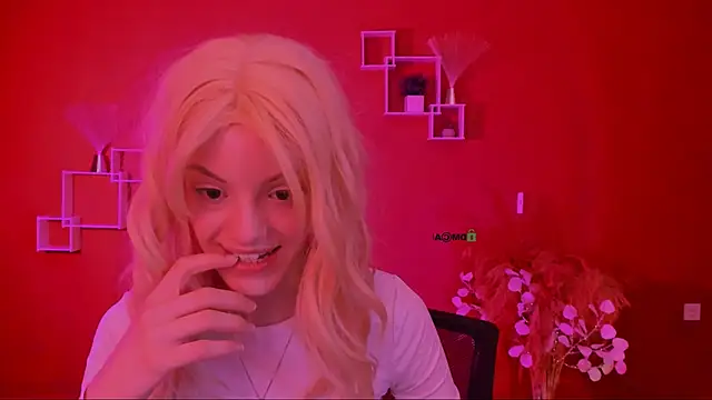 mia starrr  online show from 03-25-26, 09:59