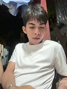 Urhotsilverboy online show from 03-13-26, 04:24