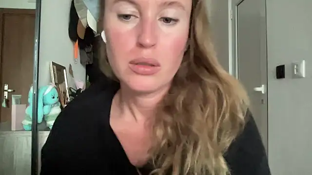 Ameli8 online show from 11-05-25, 01:00