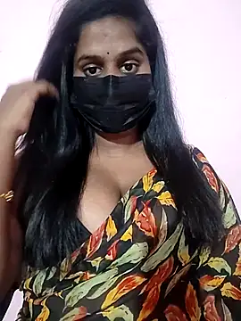 Keerthee  online show from 11-17-25, 03:40