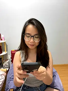 Hmm 0303 online show from 12-05-25, 02:36