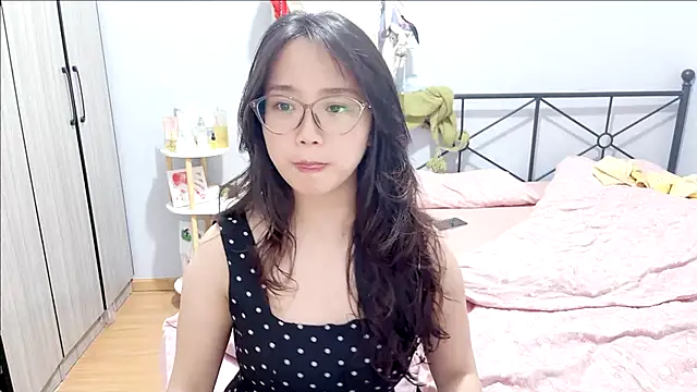 Hmm 0303 online show from 05-07-26, 04:45