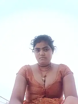Snapshot of Riya_lovely0143 chatting on 06-10-26, 11:46 Riya lovely0143 online show from 06-10-26, 11:46