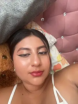 Roxy luck online show from 11-12-25, 03:01