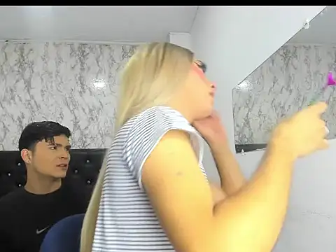 Lovers Spicy online show from 11-11-25, 01:11