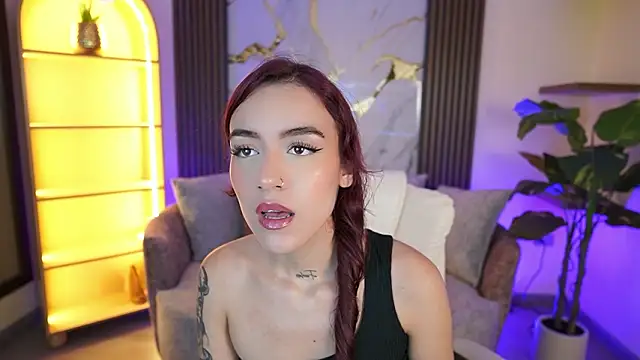 TessaaFox online show from 03-18-26, 12:19