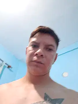 Maluma1995 online show from 03-11-26, 12:38