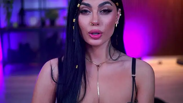 Snapshot of RavennaDArcy chatting on 02-17-26, 07:42 RavennaDArcy online show from 02-17-26, 07:42