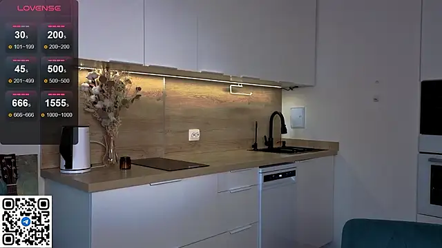 eshleeygreen online show from 03-10-26, 02:44